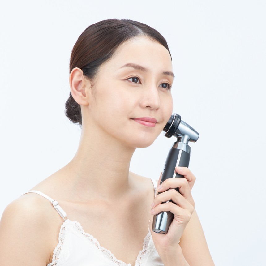 ルミナスリフト for Salon｜YA-MAN PROFESSIONAL (ヤーマン ...