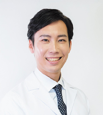 美容外科医 湯田竜司先生
