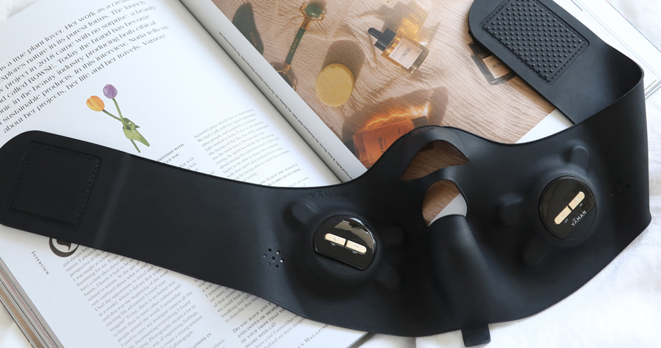 MediLift 美顔器 EMS 3Dウェアラブル型EMS美顔器『メディリフト』｜MediLift